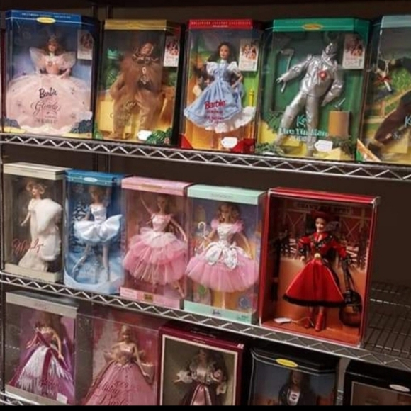 Nrfb Barbie dolls - Picture 1 of 8